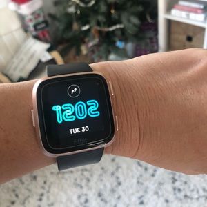 Fit Bit Versa Smart Watch